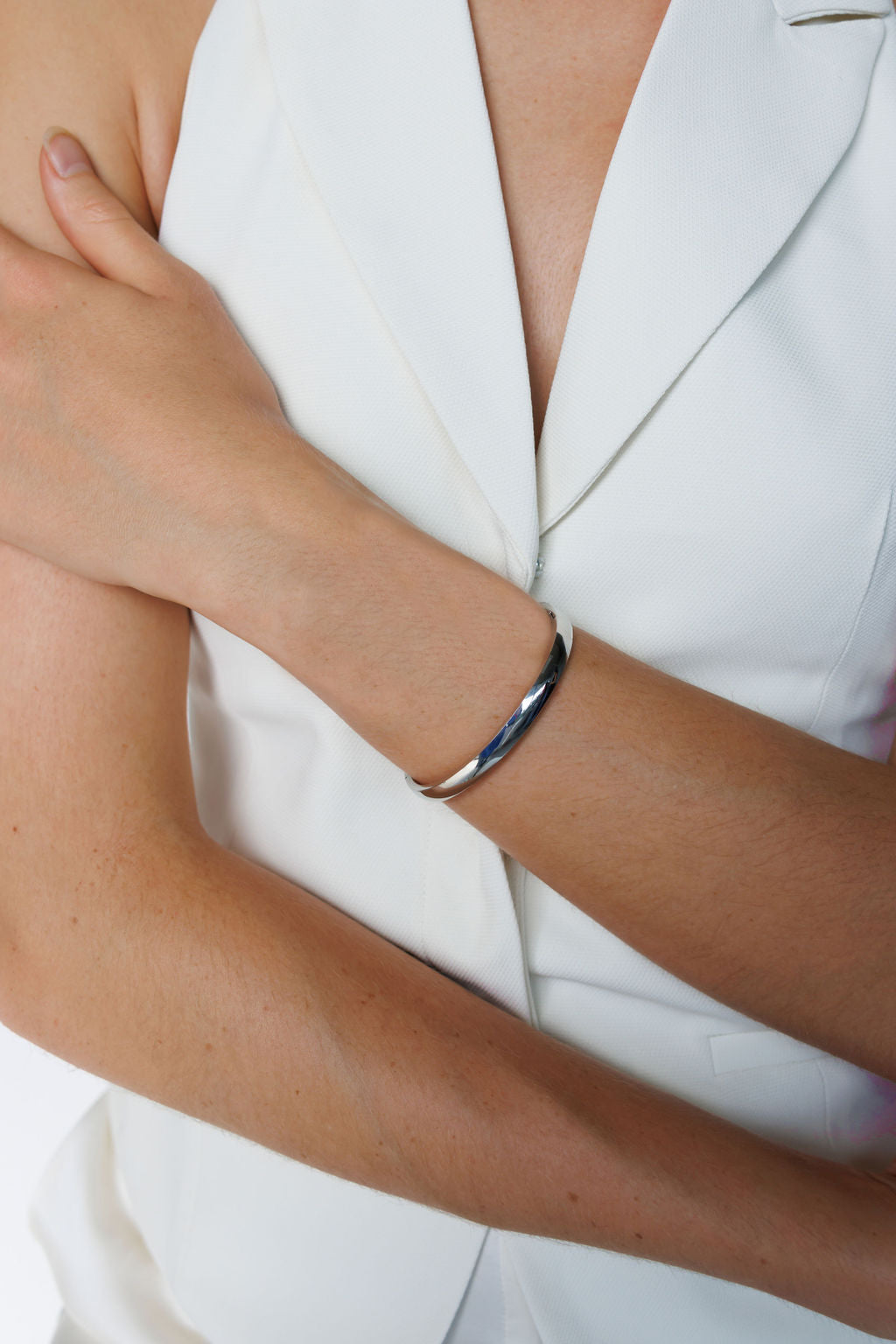 silver white gold bangle bracelet Waterproof, tarnish-free hypoallergenic. sustainable unique jewellery affordable