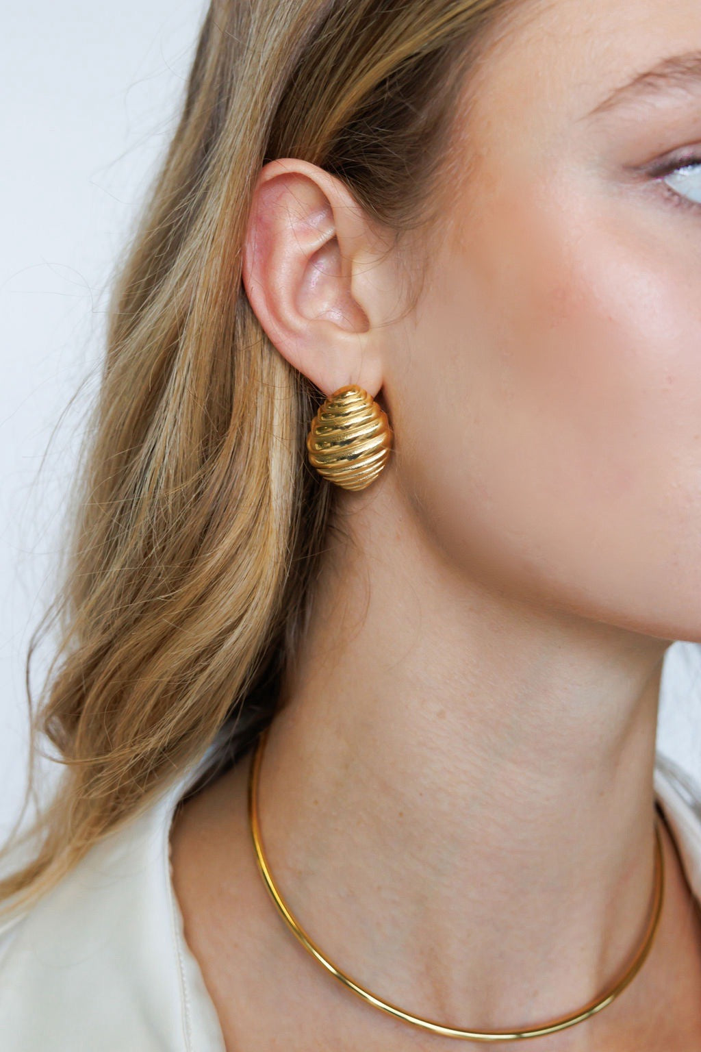 gold earrings womens jewellery  Waterproof hypoallergenic. sustainable unique affordable summer
