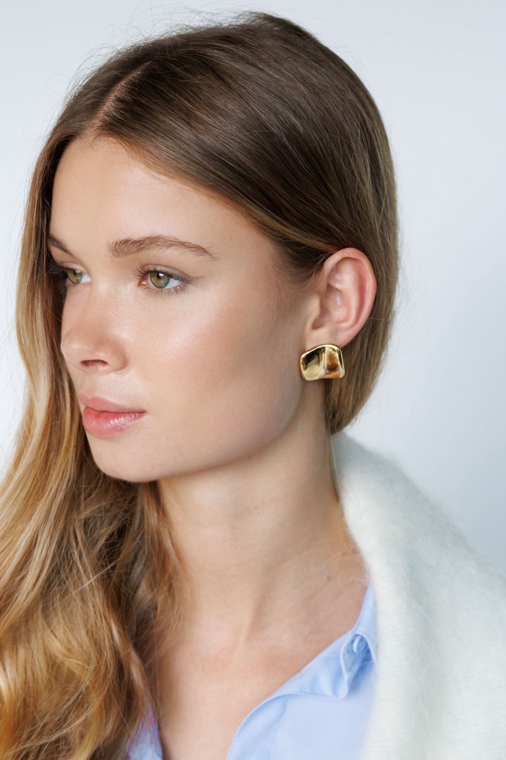 gold earrings womens jewellery  Waterproof hypoallergenic. sustainable unique black tie affordable