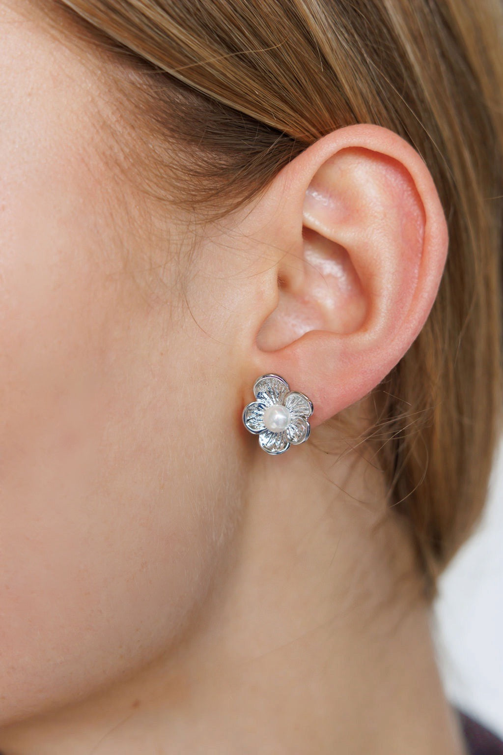 silver white gold flower pearl earrings Waterproof, hypoallergenic unique jewellery Australian black tie affordable